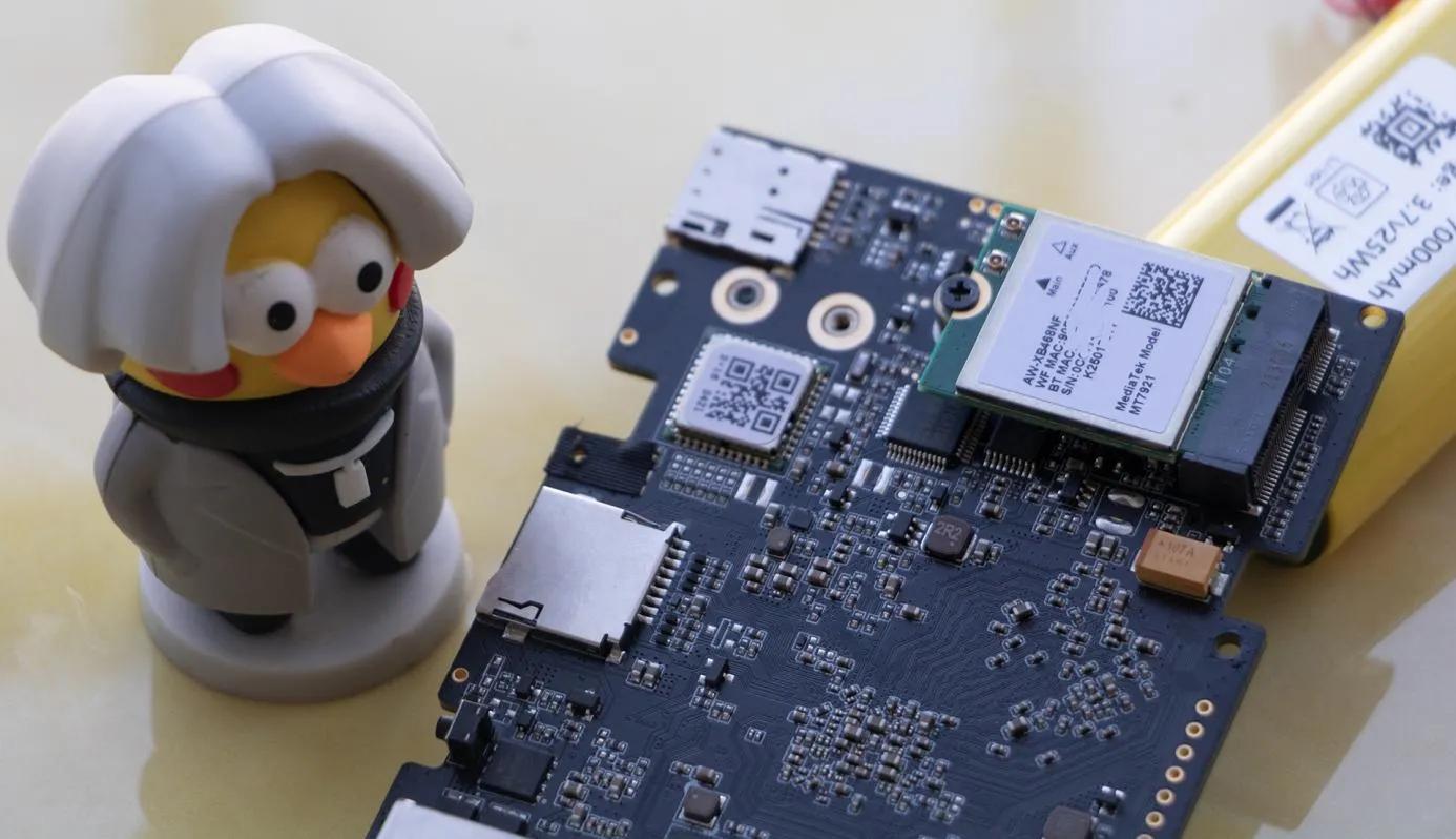 光影猫5G插卡随身路由器 OpenWRT系统 可玩性高_OpenWrt功能