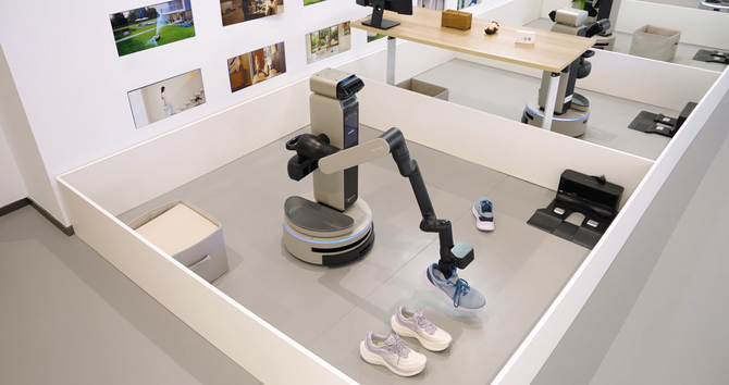 智能家居服务机器人 科沃斯八界 家庭服务管家机器人 毛团儿具身智能 机器人全场景服务 产业链布局_OpenClaw服务机器人